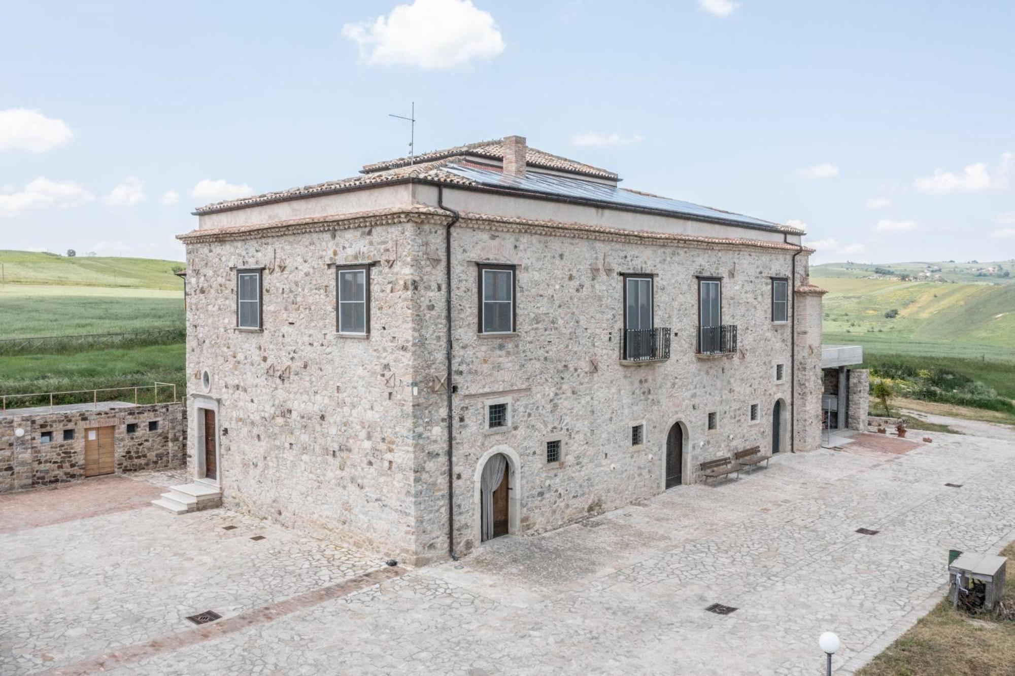Dimora Schioppo - Irpinia Leilighet Calitri Eksteriør bilde
